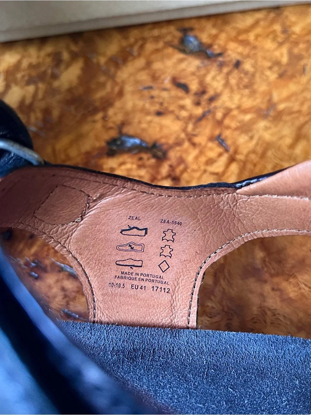Taos Zeal Leather Sandals - Picture 7 of 8